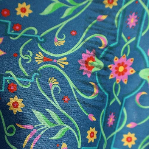 Courtyard · Tana Lawn 0363 (C)