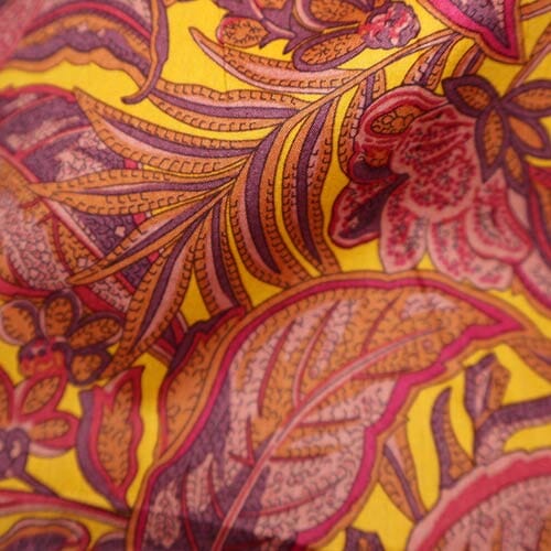 Hawaiian Paisley · Tana Lawn 0363 (H)