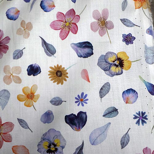 Phyls Flower · Tana Lawn 0363 (P)
