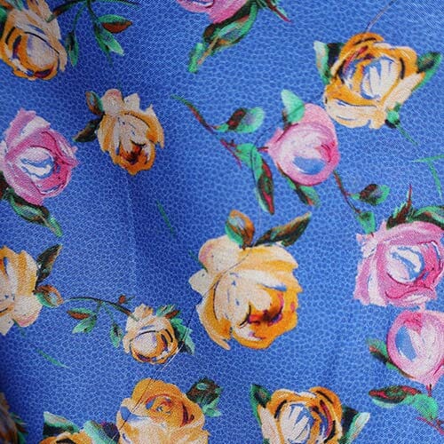 Raining Roses Spot · Tana Lawn 0363 (R)
