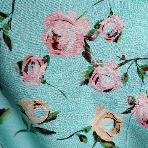 Raining Roses Spot · Tana Lawn 0363 (R)