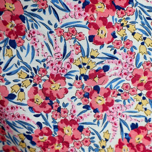 Swirling Petals · Tana Lawn 0363 (S)