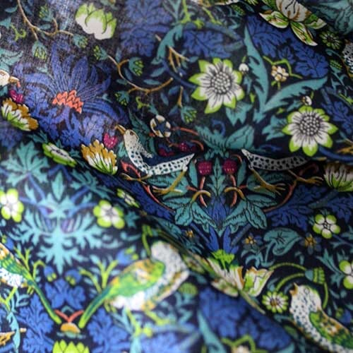 Strawberry Thie · Tana Lawn 0363 (S)