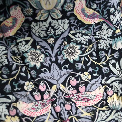 Strawberry Thie · Tana Lawn 0363 (S)