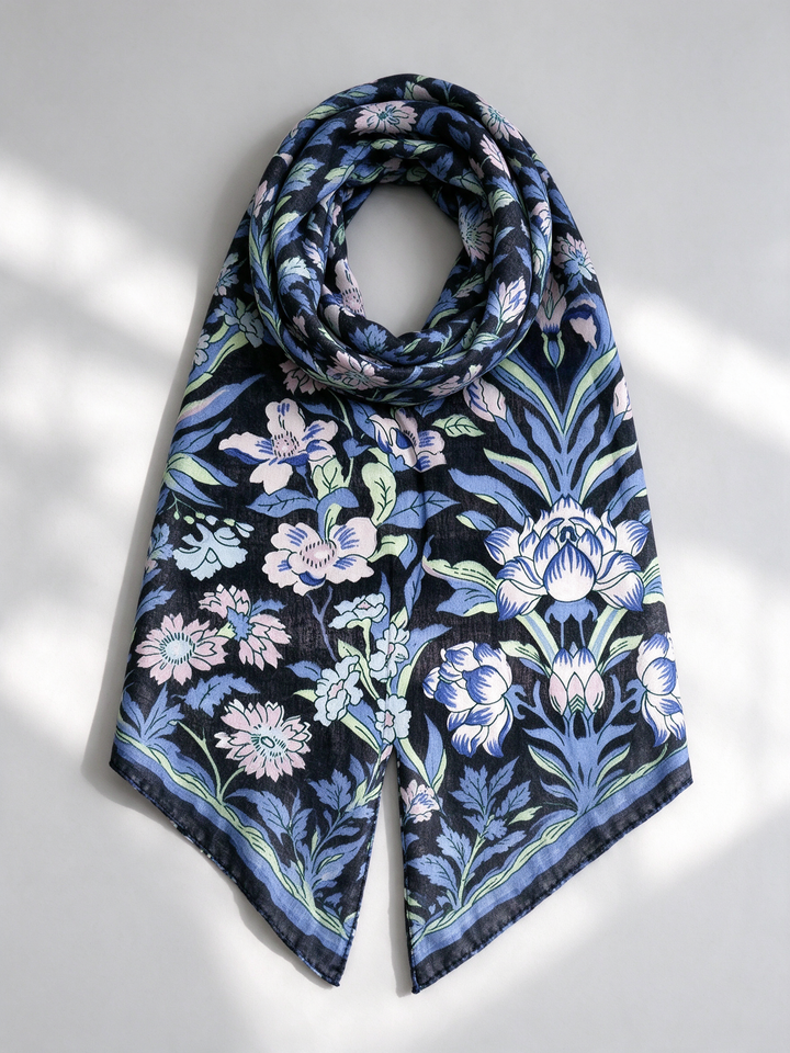 Long scarf